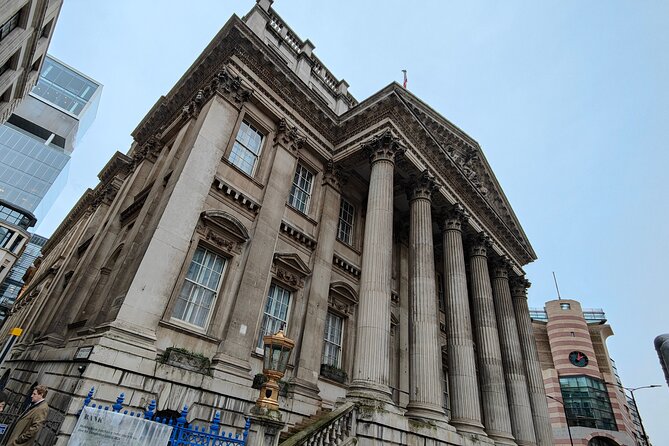 Powerhouse London - Private Walking Tour - The Mall is a royal ceremonial road
