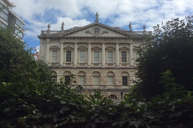 Princess Diana Private Walking Tour of London - Wellington Arch and Harvey Nichols