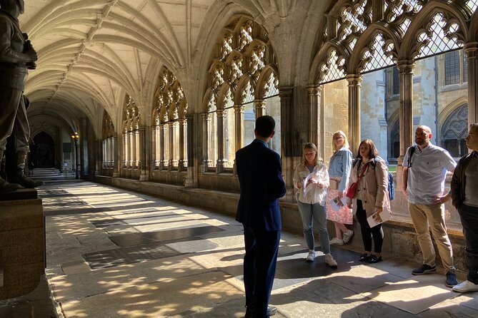 Priority Access Westminster Abbey Tour with a Professional Guide - Tombs, memorials, and details you might miss
