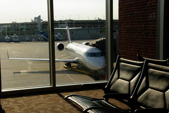 Private Arrival or Departure Transfer: Heathrow Airport to Luton Airport - Key points to know before booking