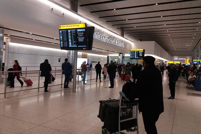 Private Arrival Transfer from Heathrow Airport to London - What happens after you land at Heathrow