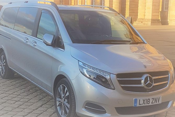 Private Arrival Transfer: Heathrow Airport to London with Stopover at Stonehenge - Who will get the most from this service