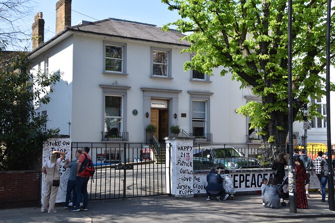 Private Beatles Taxi Tour of London - Abbey Road Studios, the stop everyone remembers