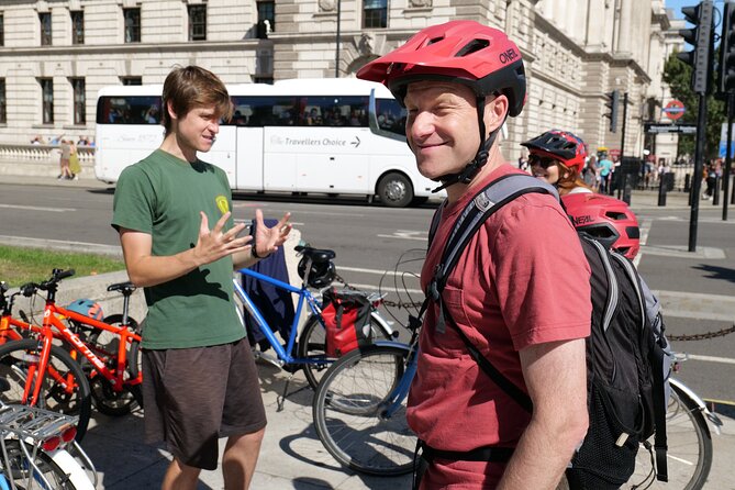 Private Bike or eBike Gold Classic Tour London - The London Eye and Leake Street Arches