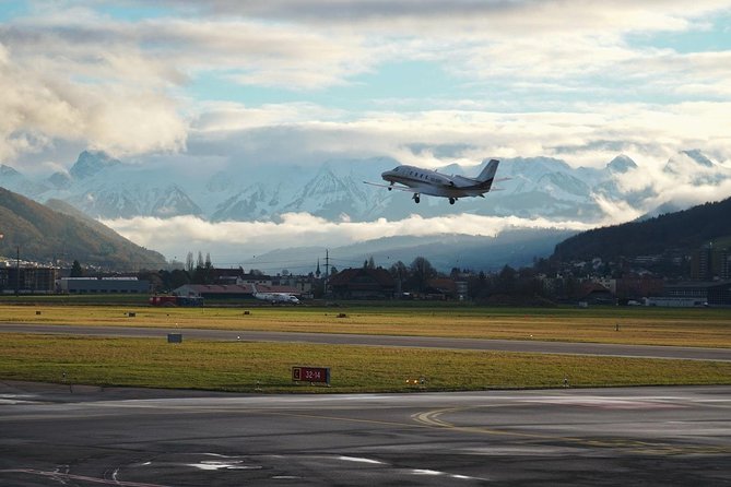 Private Birmingham Arrival Transfer - Airport to Hotel / Accommodation - Private transport for groups of up to six