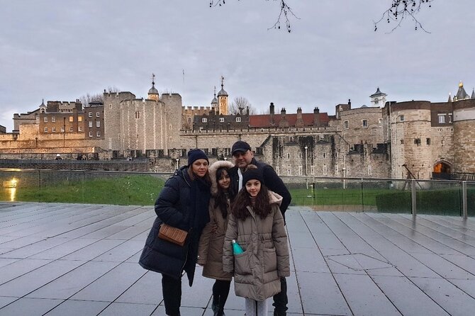 Private Black Cab Tour of London's Iconic Landmarks - The stories make the ride more than a photo circuit