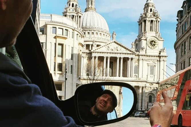 Private Black Cab Tour of London's Iconic Landmarks - Buckingham Palace and the royal side of London