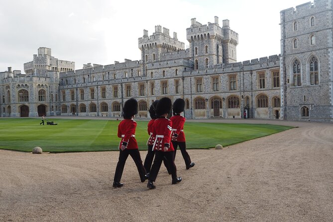 Private Chauffeured Tour to Windsor Castle from London - Key points at a glance