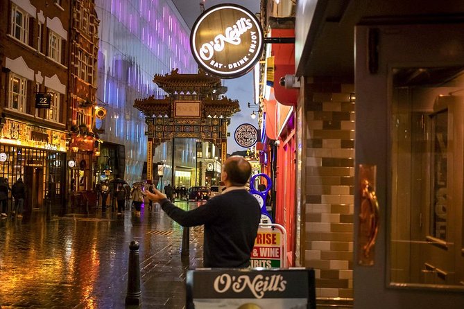 Private Chinatown to Soho Night Photography Tour - What the teaching includes