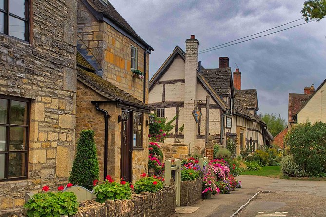Private Cotswolds and Stratford upon Avon - Burford, the western gateway