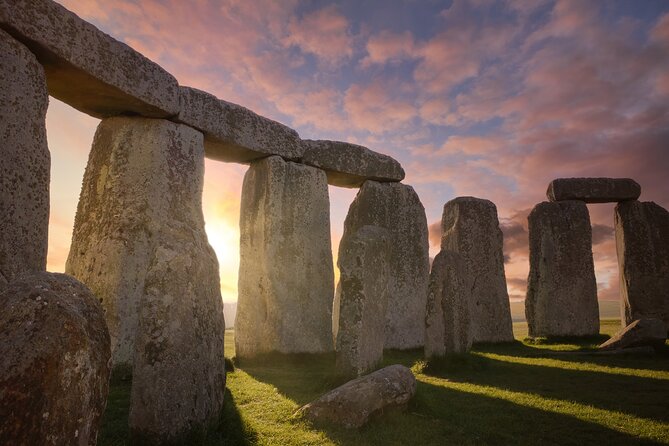 Private Day Tour from Bath to Avebury and Stonehenge with Pickup - Why pair Stonehenge with Avebury?