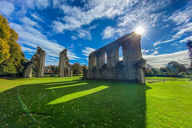 Private Day Tour to Stonehenge and Glastonbury - Key points to know before booking