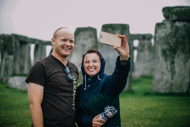 Private Day Tour to Stonehenge, Bath and The Cotswolds - Key points to know before booking