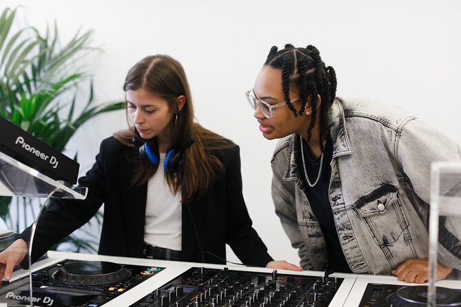 Private DJ Class - The value of Pioneer DJ decks