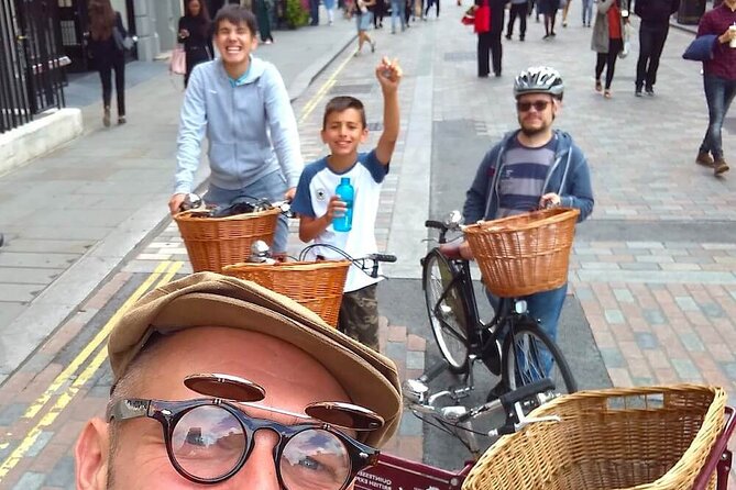 Private Family Bike Tour of London, fun for all ages! - Spray paint at the Banksy Tunnel