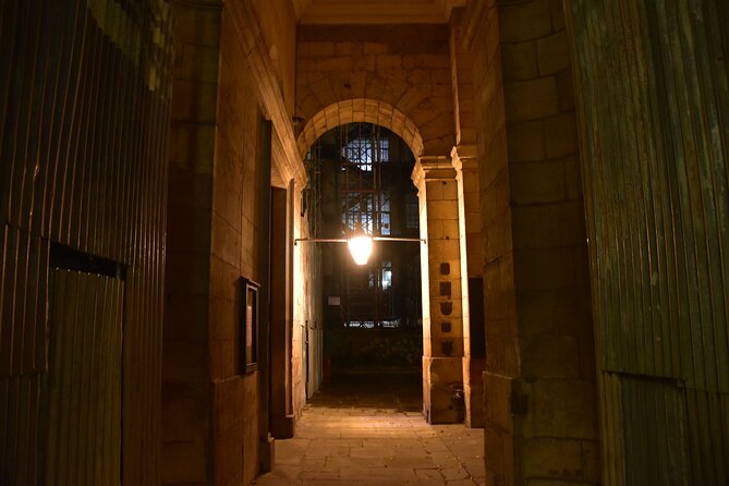 Private Ghosts and Gore Walking Tour of London - Five things to know before you book