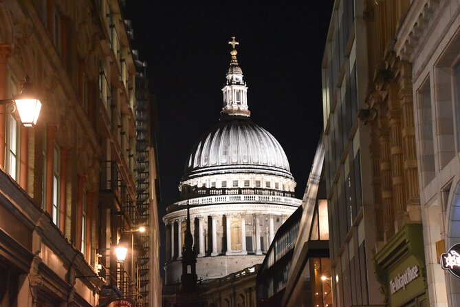 Private Ghosts and Gore Walking Tour of London - Execution bells, murder, and grave robbers