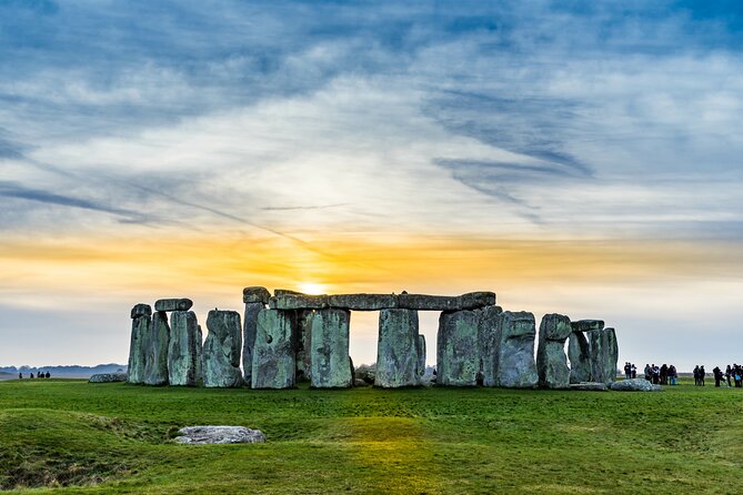 Private Guided Tour of Ancient and Magical Stonehenge - The private vehicle and what you get for the price