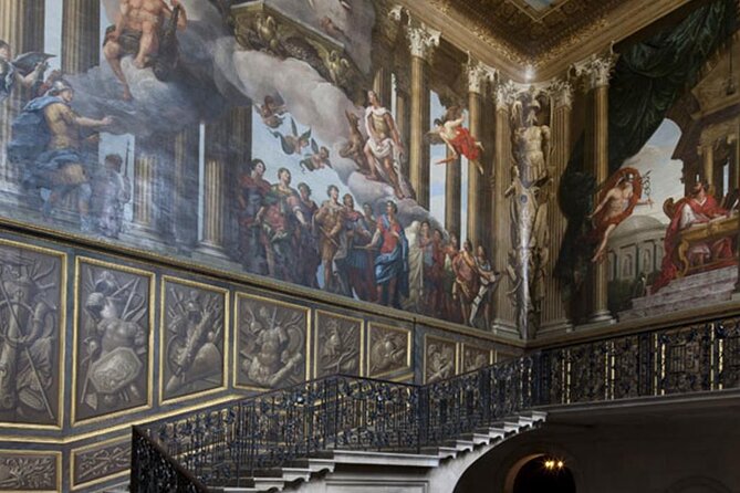 Private Guided Tour of Hampton Court Palace - Henry VIII’s Great Hall and the Tudor Court