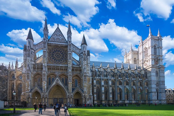 Private Guided Tour of Royal London - Starting at Portcullis House