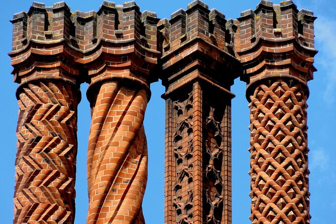 Private Half-Day Tour of Hampton Court - The History Conversation Begins Before Arrival