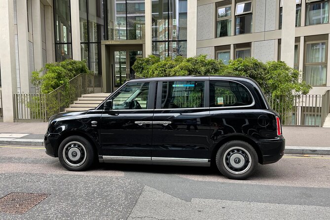 Private Half Day Tour on a London Cab - Whitehall, Downing Street, and Trafalgar Square