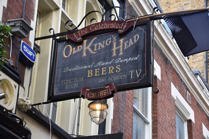 Private Historic Pubs of London Bridge and Borough Walking Tour - Film, trains, and crime at The Globe Tavern