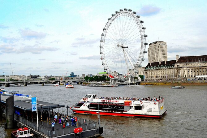 Private Layover Tour of London with Pickup from Heathrow Airport - Buckingham Palace and the royal quarter