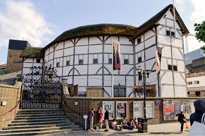 Private London Kickstart City Tour - Drake’s ship, the Clink, and Shakespeare’s Globe