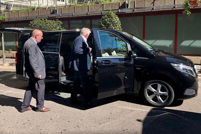 Private Luxury Van from Heathrow Airport LHR to Central London - What the strongest service looks like