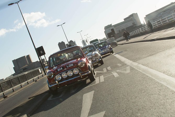Private Panoramic Tour of London in a Classic Car - Meeting point, pickup, and practical details