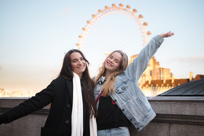 Private Photoshoot Outside The London Eye - The London Eye backdrop and nearby views