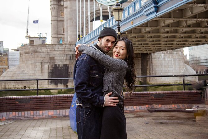 Private Professional Photoshoot Outside Tower Bridge in London - Is $136.50 Good Value for Up to Eight People?