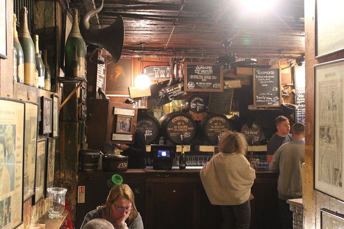 Private Pub Tour of Central London - The Coal Hole: Richard Harris and an unusual night out