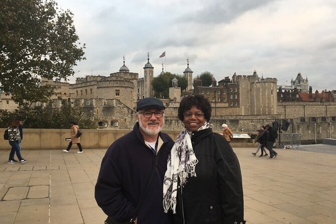 Private Sightseeing Tour in London the Greatest Capital - Horse Guards, Whitehall, and Trafalgar Square
