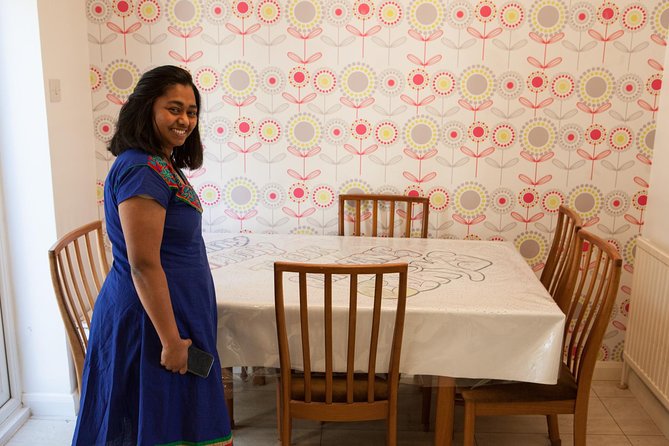 Private South Indian Home Cooking Class in London with a Local - Who should book this class?