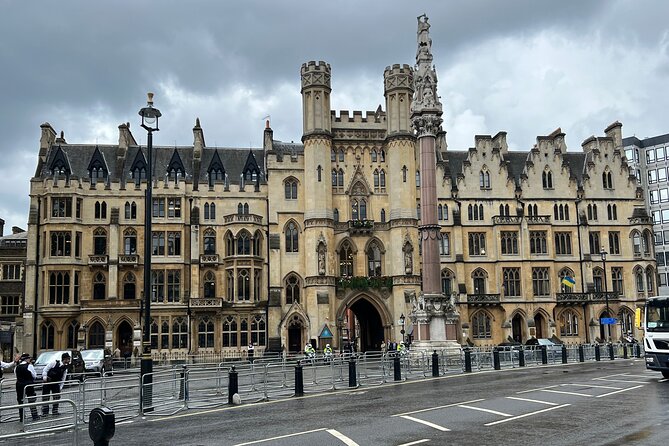 Private Tour: Best of London in a day! in Spanish. - Parliament and Big Ben from the outside