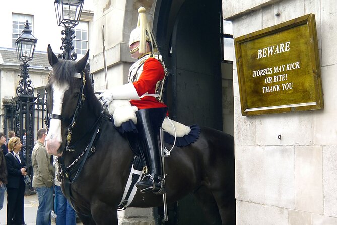 Private Tour: Black Taxi Tour of London - How much can you really see in two hours?