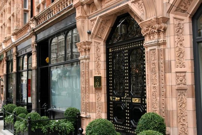 Private Tour: Downton Abbey London Locations by Taxi - The City of London and the final drop-off
