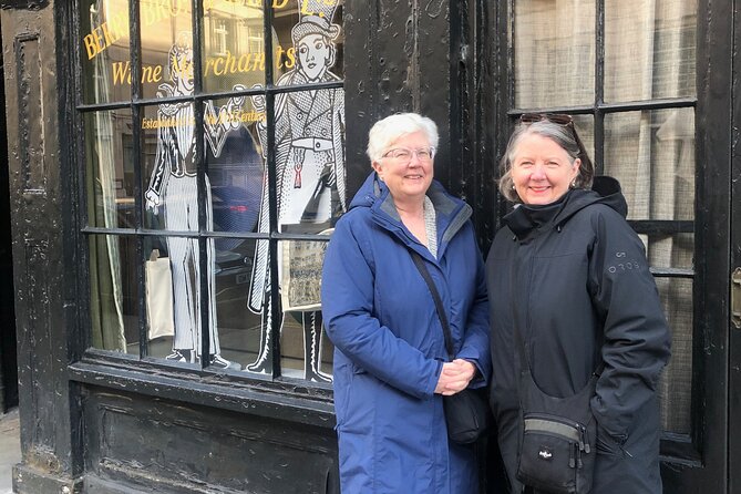 Private Tour: Downton Abbey London Locations by Taxi - What the guides add to the day