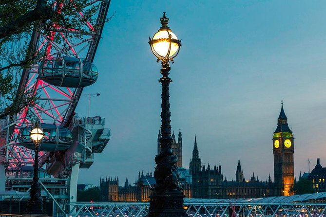 Private Tour: Night Photography Tour in London - Following the Thames toward Jubilee Bridge