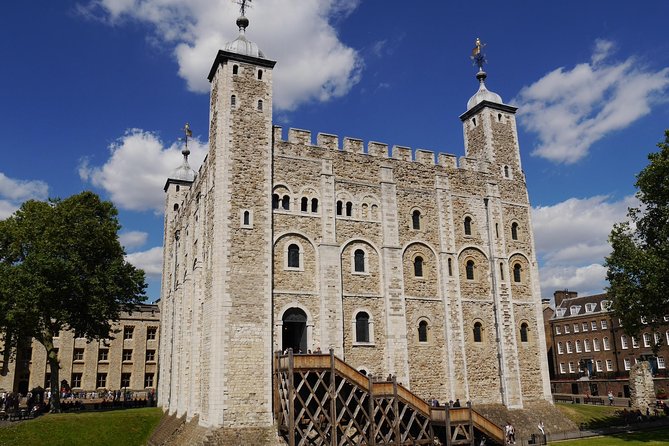 Private Tour of The Tower of London - The Bloody Tower and torture chamber