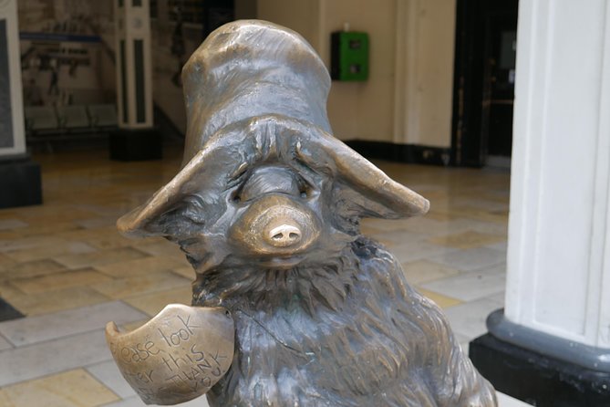 Private Tour: Paddington Taxi Tour of Filming Locations - Portobello Road and Mr. Gruber’s antiques shop