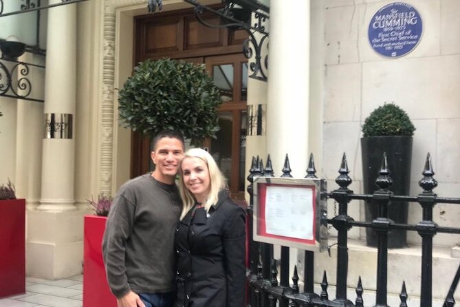 Private Tour: The London of Shakespeare, the Beatles, James Bond and Sherlock Holmes by Traditional Black Cab - How the four-hour schedule really feels