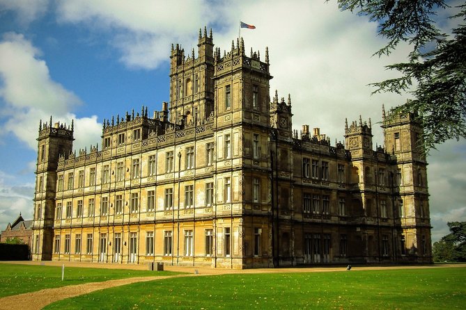 Private Tour to Stonehenge and Highclere Castle (Downton Abbey) - Is $812.41 per person good value?