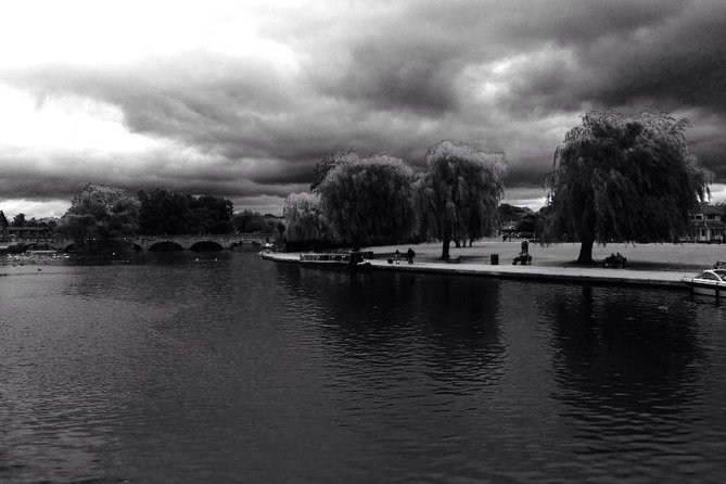 Private Tour to Stratford-Upon-Avon and The Cotswolds - Oxford’s backstreets and university traditions