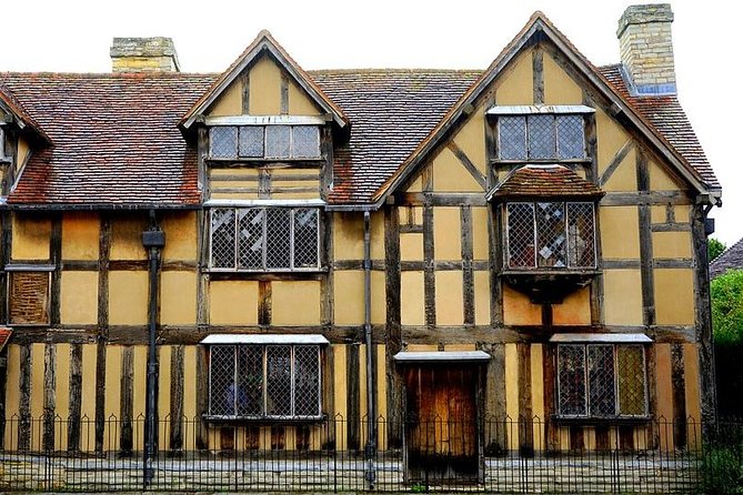 Private Tour to Stratford-Upon-Avon and The Cotswolds - Who should book this tour?
