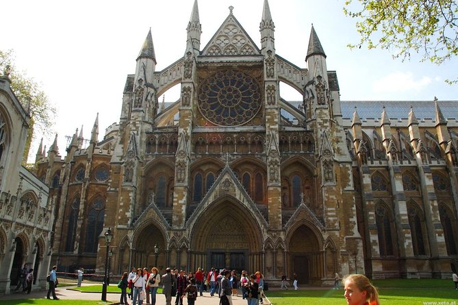 Private Tour to Westminster Abbey with optional Houses of Parliament in London - Meeting at Dean’s Yard