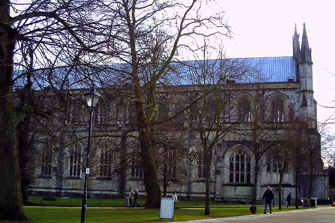 Private Tour Winchester - Wolvesey Castle and a royal breakfast