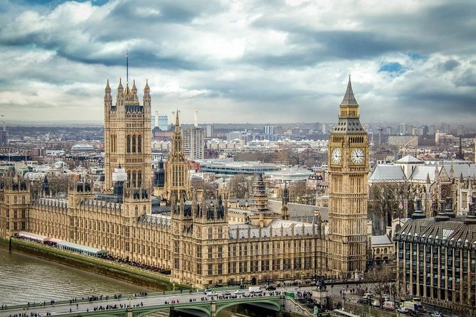 Private Transfer: Heathrow Airport LHR to London by Business Car - Booking details and cancellation terms